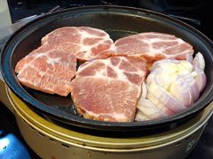 雪花牛肉-炙韩料理·部队锅专门店