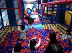 -动力星球家庭亲子游乐中心