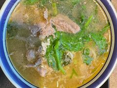 -云阿蛮云南生烫牛肉米线(奉贤路店)