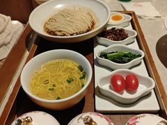 -松鹤面馆·古法焖肉面(观前店)