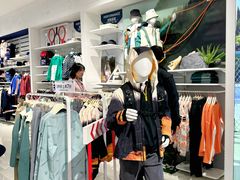 -百年港湾奥特莱斯(香炉礁店)