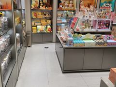 -泡泡玛特POPMART (北京超极合生汇店)