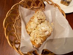 杏仁羊角-麦田工坊(月湖店)
