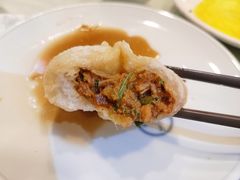 纯酱肉包子-包子大王(新泽巷店)