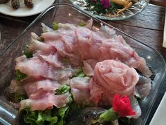 -大匠工房古船木艺术餐厅·猪肚鸡专门店(长白仙岛店)