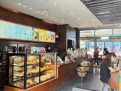 面包甜点陈列柜-星巴克(深圳龙岗摩尔城店)