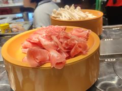 -龍歌自助小火锅(市北CBD万达店)