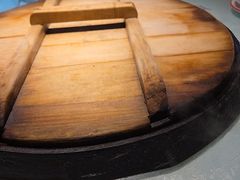 -鱼窝棚柴火铁锅炖(富山屯店)