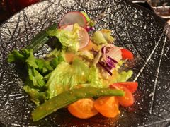 -铭牛烧肉·和牛海鲜自助(高新月牙湖店)