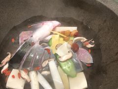 -鲜潭蒸汽石锅鱼(五道口购物中心店)