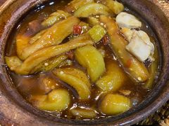 咸鱼鸡粒茄子煲-熠盛粤味(永康路店)