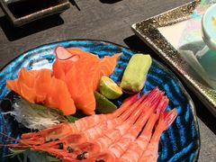 -铭牛烧肉·和牛海鲜自助(高新月牙湖店)