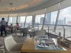 -杏荟旋转餐厅(广州爱群店)