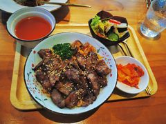 -POKEE VIA&Brunch·维娅(重庆来福士店)