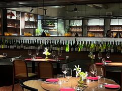 -肆海小川菜酒馆Wine Bistro (青年路店)