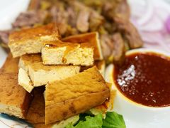 精品牛腩-伊穆祥牛肉面总店·清真
