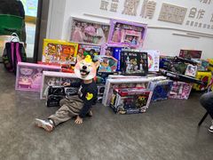 -缤纷鸟美术书法(汉神购物广场校区)