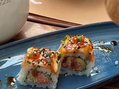 海胆酱焗鲜虾芒果卷-山葵家居酒屋(天目里店)