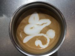 热澳式白咖啡-Manner Coffee(港汇恒隆广场店)