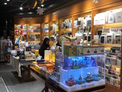 -西西弗书店&矢量咖啡(凯德晶萃广场店)