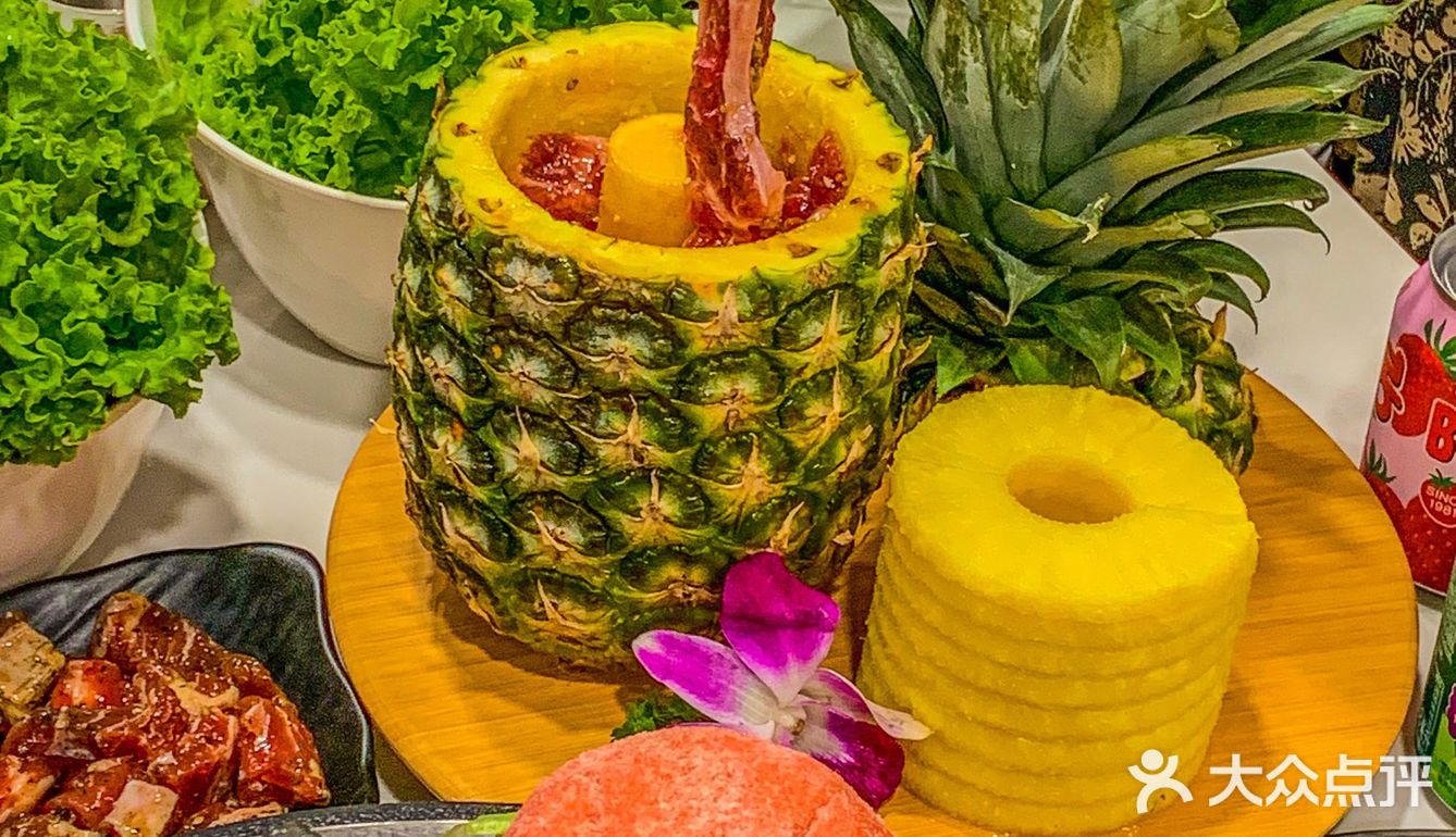 天津烤肉店内卷王‼️Diy小汉堡,芝士条爆好吃