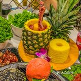 天津烤肉店内卷王‼️Diy小汉堡,芝士条爆好吃