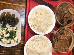 -万和春排骨砂锅米饭(湖北路店)
