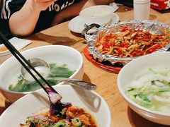 -聚鑫朋酸菜肥肠(九龙仓店)