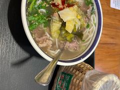 -云阿蛮云南生烫牛肉米线(奉贤路店)