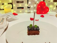 -AZUR聚(香格里拉饭店)
