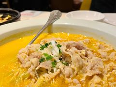 黄汁酸汤浸肥牛-港丽餐厅(高德置地店)