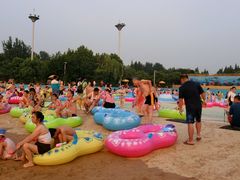 -热带风暴水上乐园