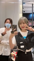 -HAIR CORNER