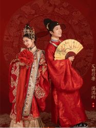 -挪娅婚纱摄影皇家会所