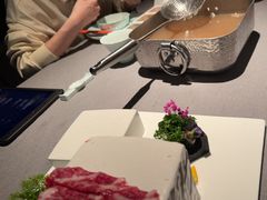 -左庭右院鲜牛肉火锅黑金店(陆家嘴中心店)