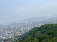 -灵岩山风景区