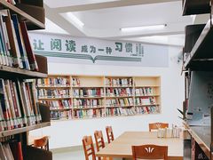 -荔湾区图书馆(周门馆)