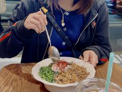 -CowCow其其·牛杂咖啡公司(六运店)