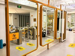 -超鹿运动(五四路恒力城店)