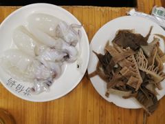 -苗伯妈酸汤火锅