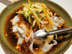 花马镇凉皮-丝路金桃·新疆菜(徐汇店)