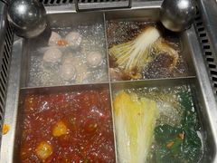 -海底捞火锅鲜切牛肉主题店(长寿路店)