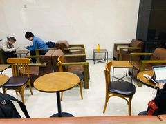 大堂-星巴克(北京中关村北京国际店)