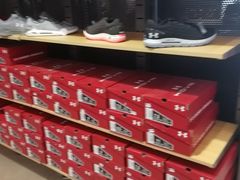 -UNDER ARMOUR(新燕莎奥莱店)