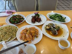-鹏城人家海鲜酒家·23年老字号(较场尾店)
