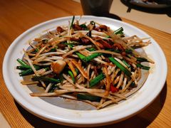 银牙炒鳝丝-荣小馆(杭州大厦店)