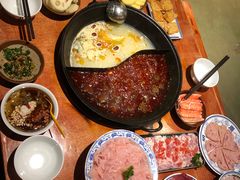 -周小明火锅(黑金冠社区店)