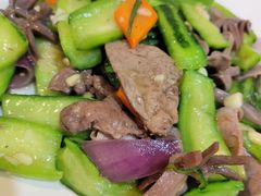 丝瓜炒鹅什-烧鹅妹饭店