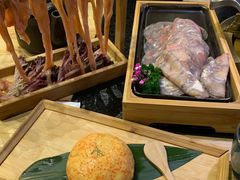飞鱼籽墨鱼滑-湊湊火锅·茶憩(上海合生汇店)