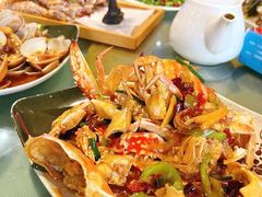 -三亚火车头万人海鲜广场